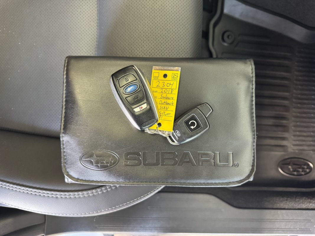 Used 2018 Subaru Outback 3.6R Limited AWD/4WD image 35