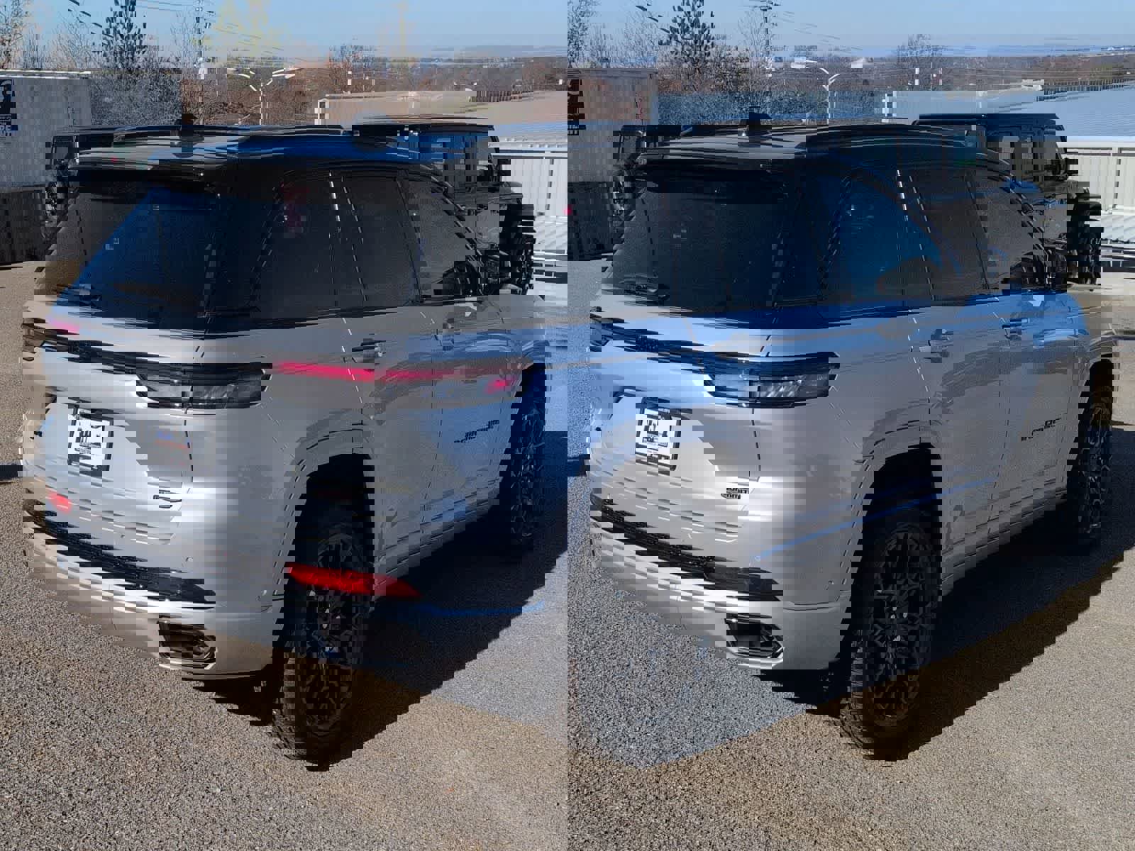 New 2025 Jeep Grand Cherokee Summit w/ Obsidian Package image 8