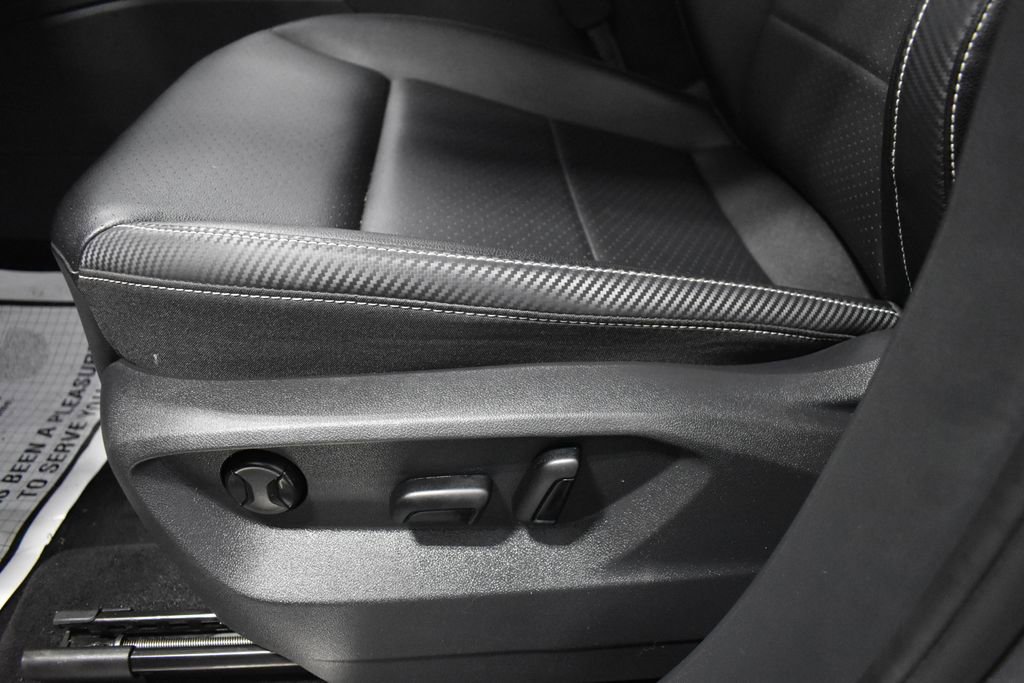 Used 2023 Volkswagen Atlas Cross Sport SE image 17