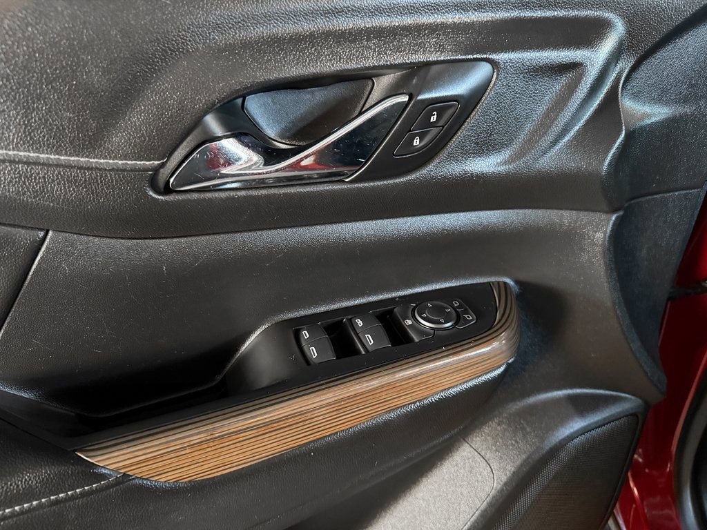 Used 2020 GMC Acadia SLE w/ LPO, Floor Liner Package image 22