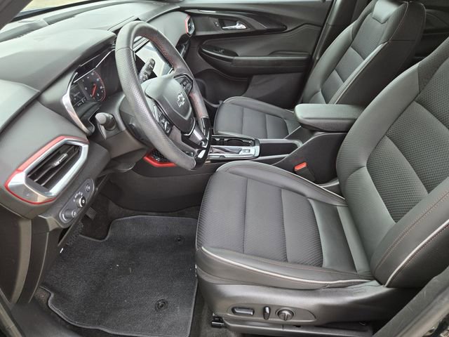Used 2022 Chevrolet TrailBlazer RS w/ Sun and Liftgate Package FWD image 13