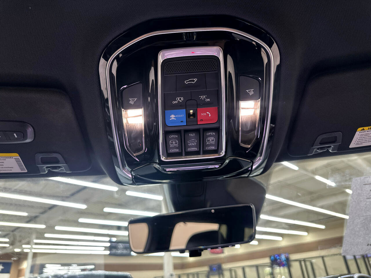 Used 2022 Jeep Grand Cherokee L Summit w/ Advanced Protech Group IV image 37