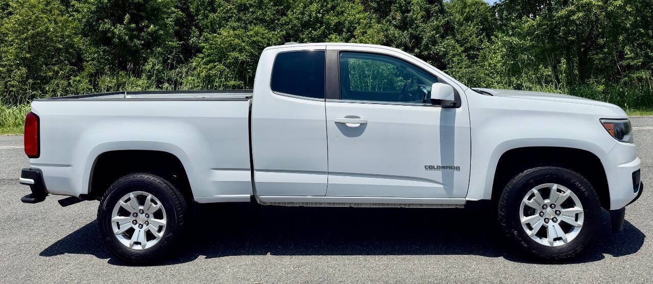Used 2020 Chevrolet Colorado LT w/ Safety Package RWD image 14
