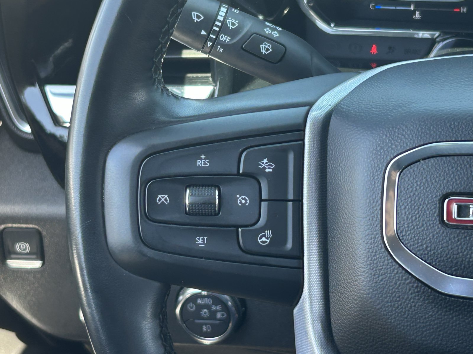 Certified 2025 GMC Sierra 1500 SLT AWD/4WD image 21