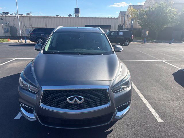 Used 2019 INFINITI QX60 Luxe AWD/4WD image 2