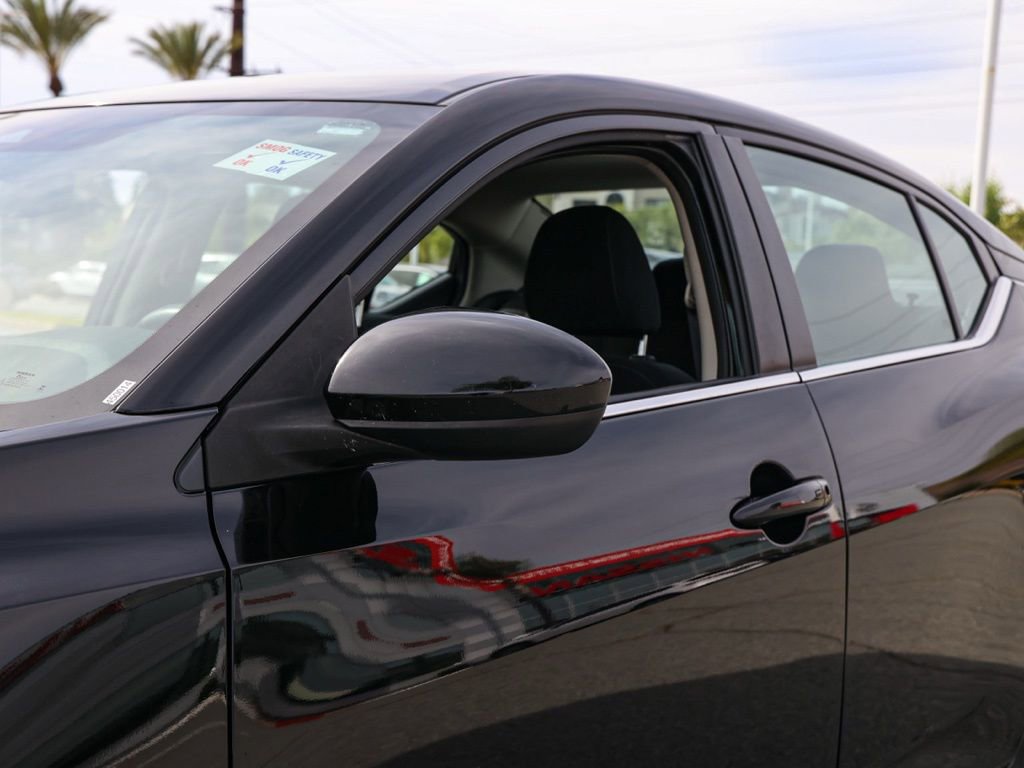 Used 2025 Nissan Sentra SV image 12