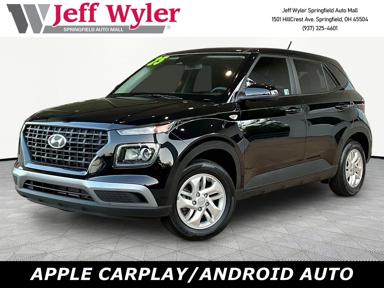 Used 2025 Hyundai Venue SE FWD video 1