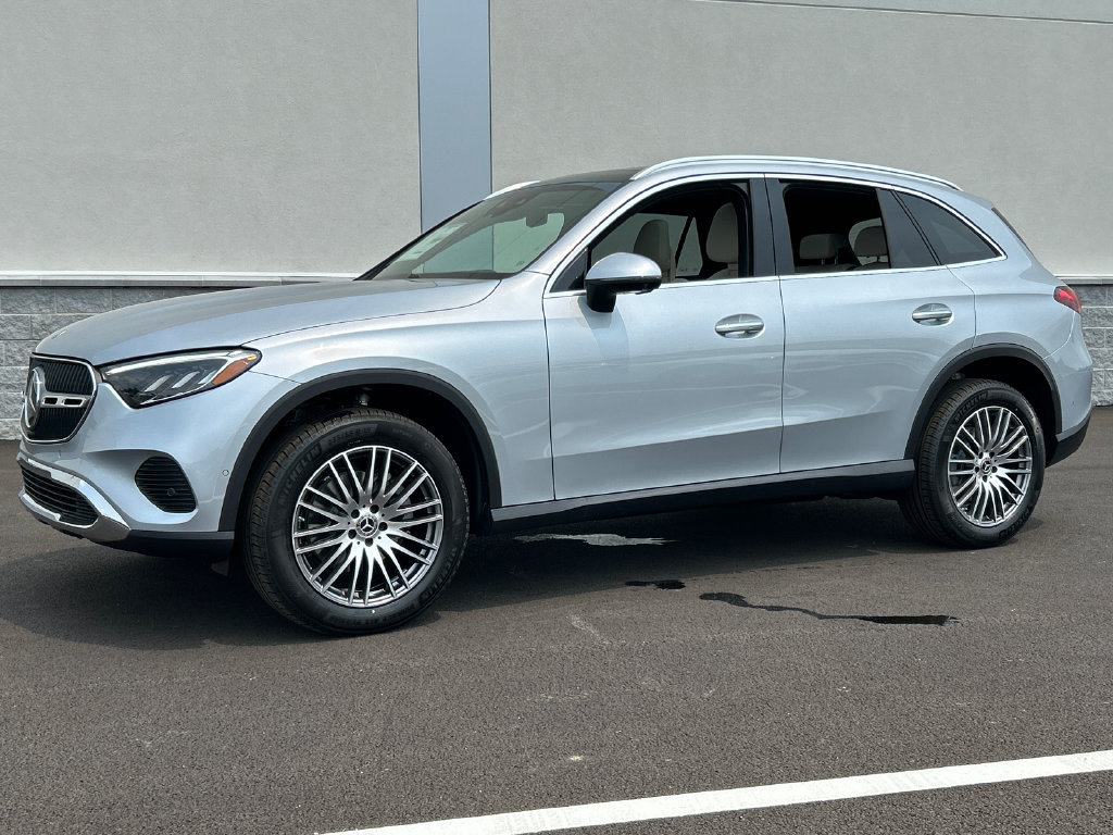 New 2026 Mercedes-Benz GLC 300 4MATIC image 1