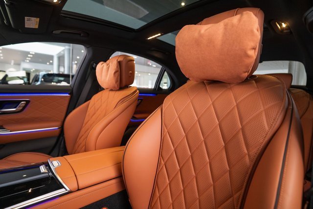 New 2026 Mercedes-Benz S 580 4MATIC Sedan image 13