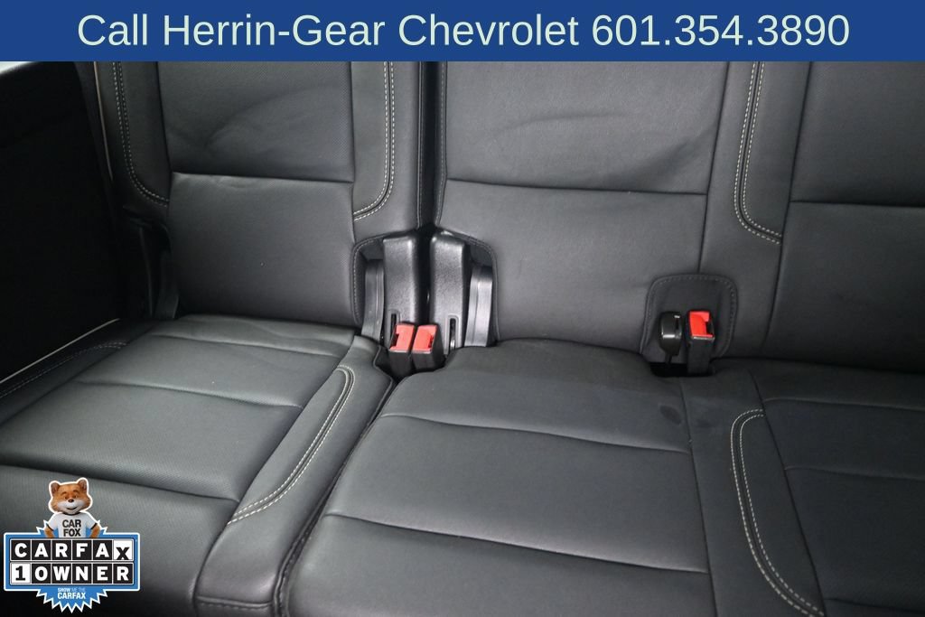 Used 2023 GMC Yukon SLT w/ SLT Premium Package RWD image 17