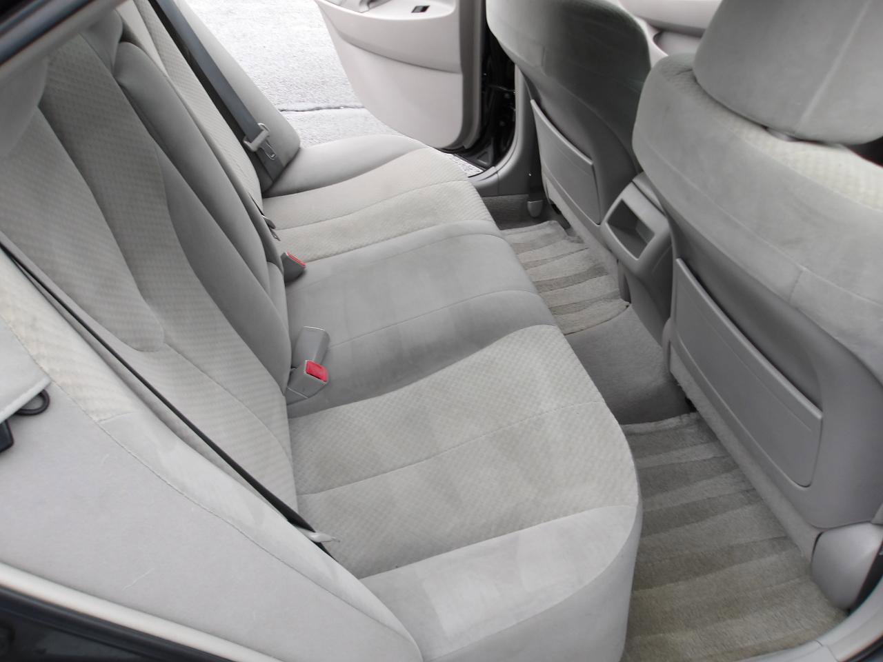 Used 2009 Toyota Camry LE FWD image 11