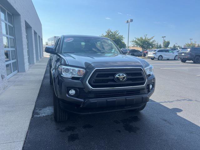 Certified 2022 Toyota Tacoma SR5 image 3