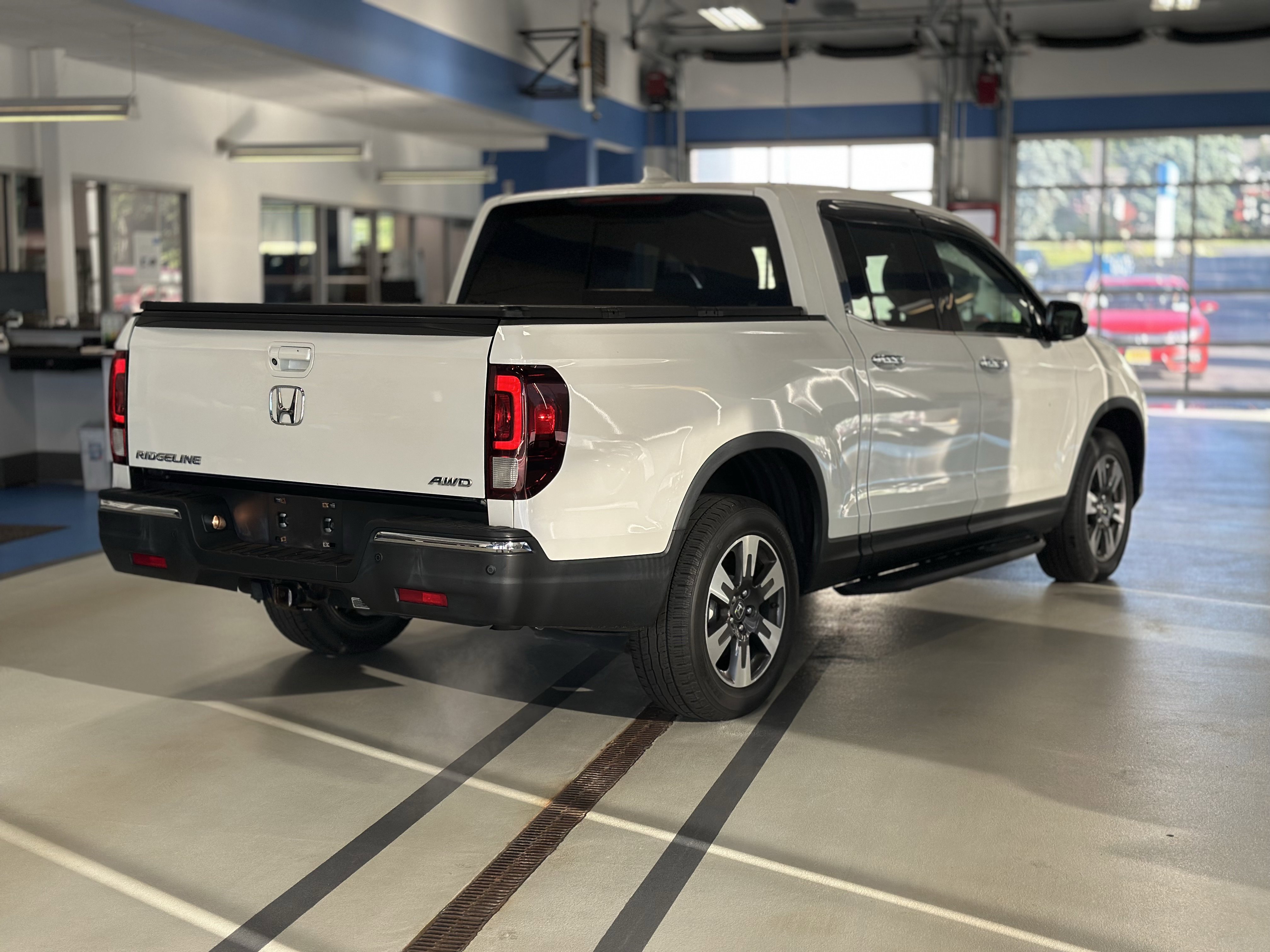 Used 2017 Honda Ridgeline RTL-E image 5