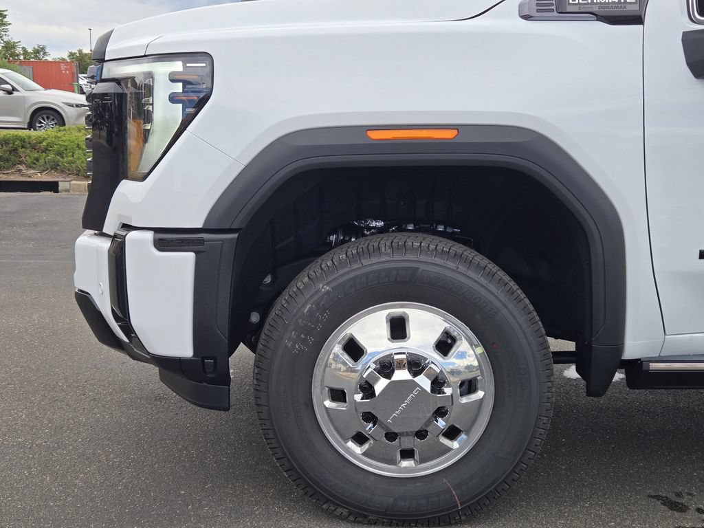 New 2026 GMC Sierra 3500 Denali Ultimate w/ LPO, Black Badging Package AWD/4WD image 6