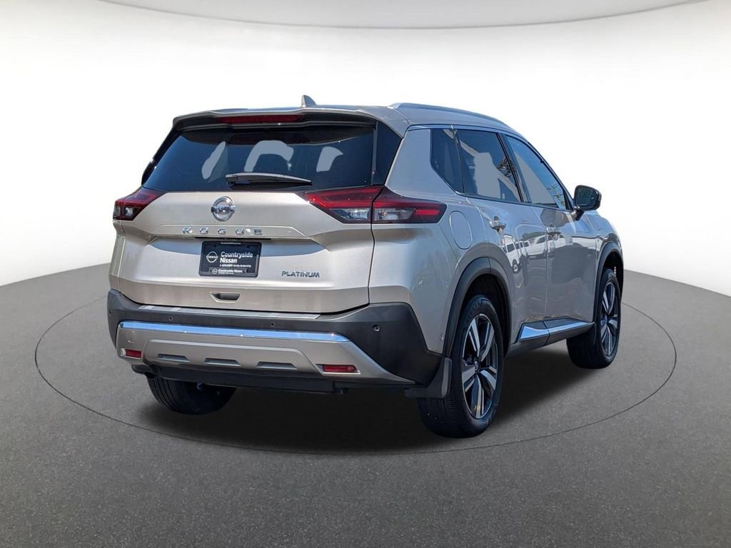 Used 2021 Nissan Rogue Platinum FWD image 5