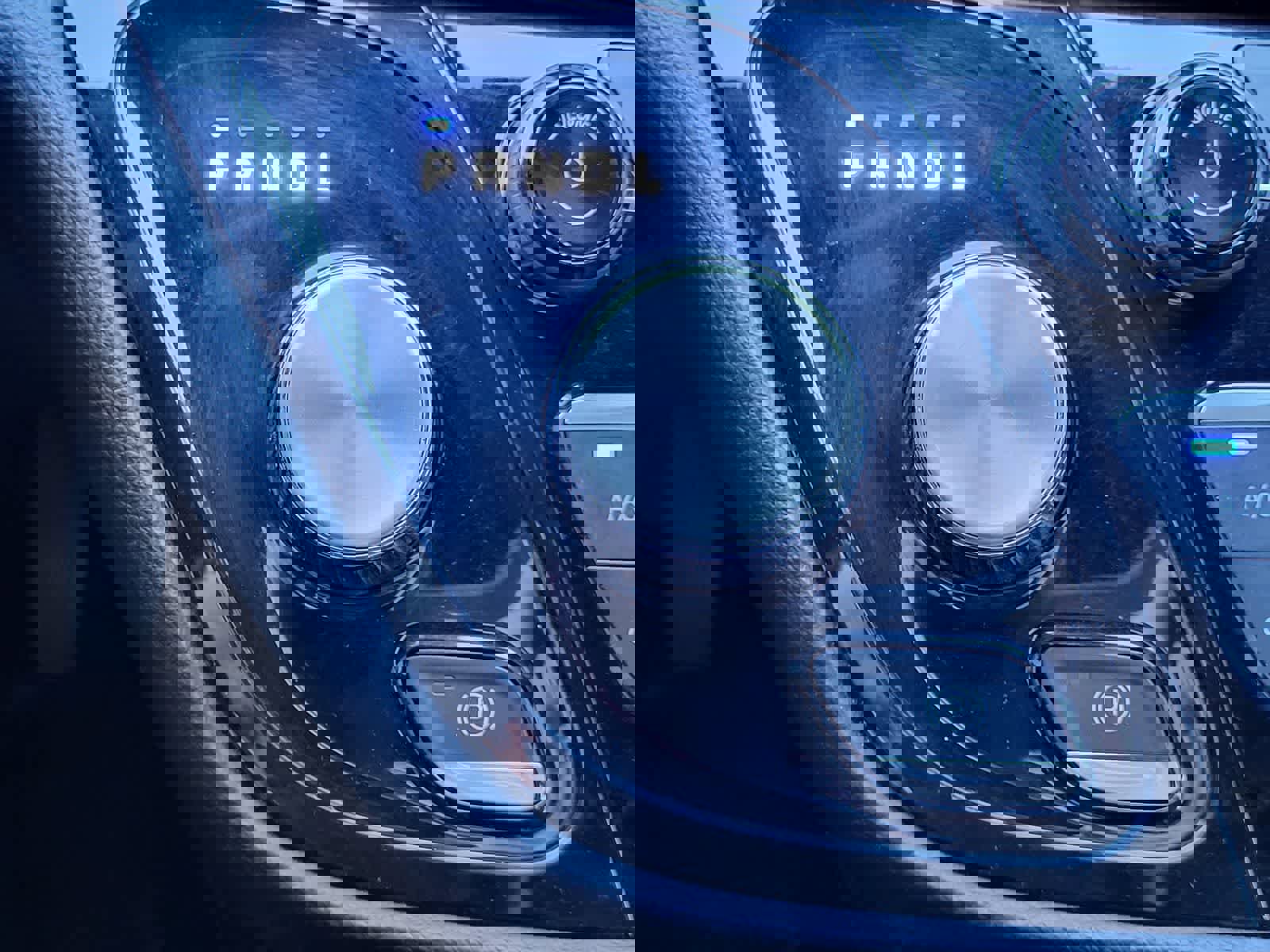 Used 2020 Chrysler Pacifica Touring-L Plus image 23