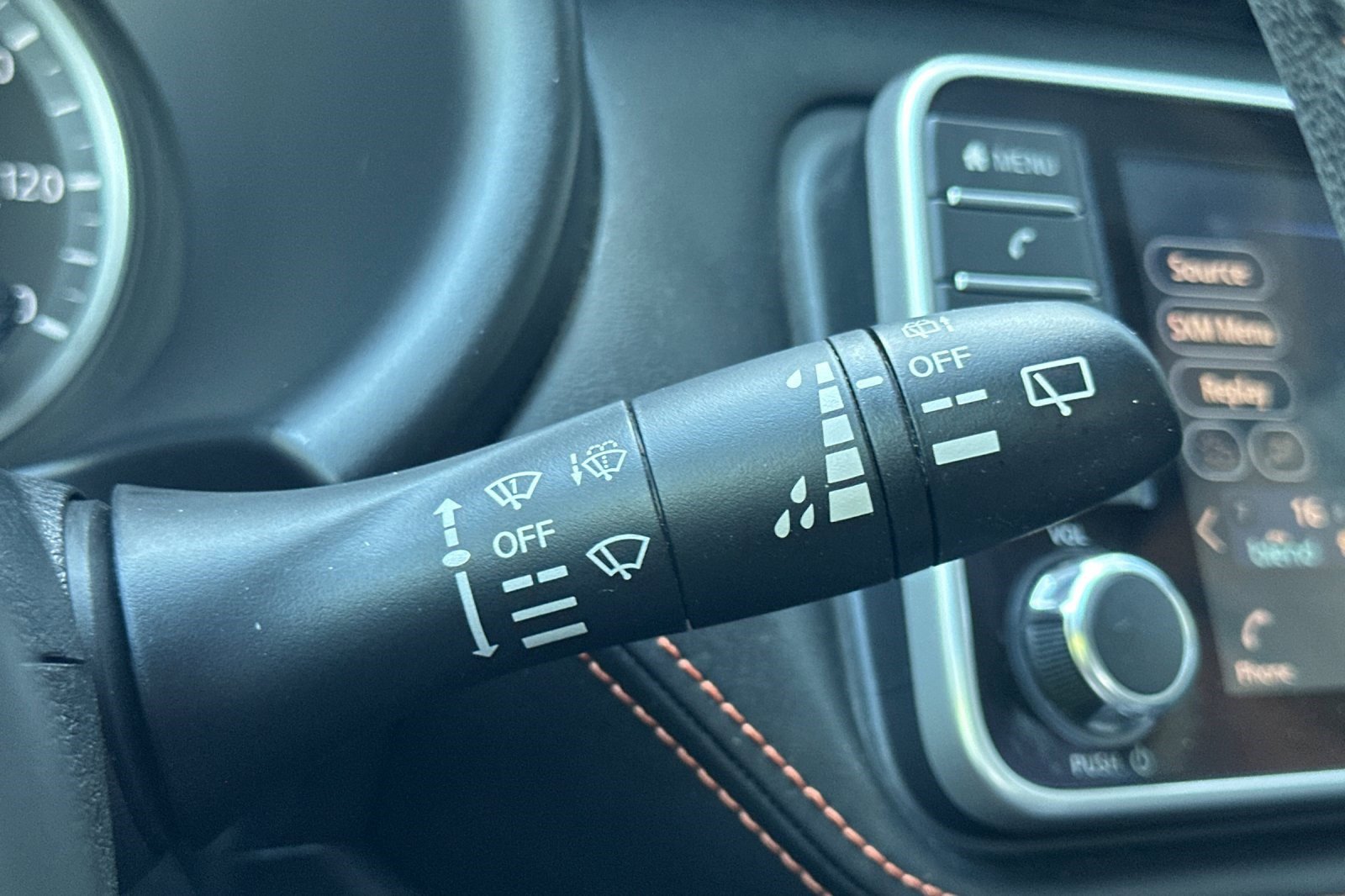 Used 2020 Nissan Kicks SR w/ SR Premium Package image 33