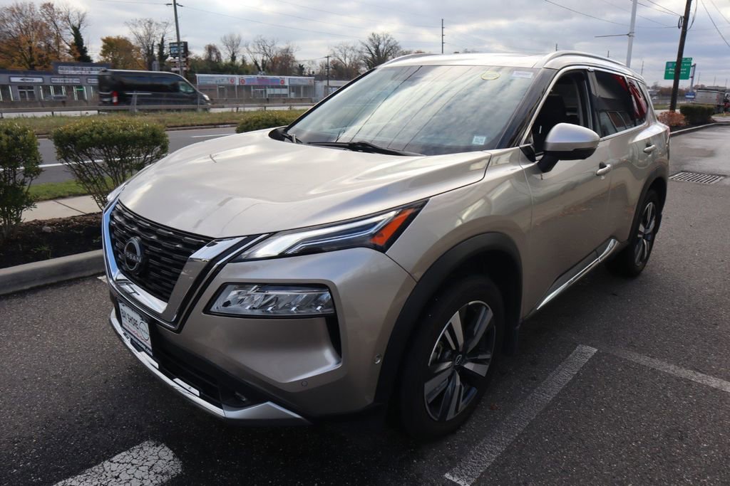 Certified 2022 Nissan Rogue Platinum w/ Head-Up Display Package image 9