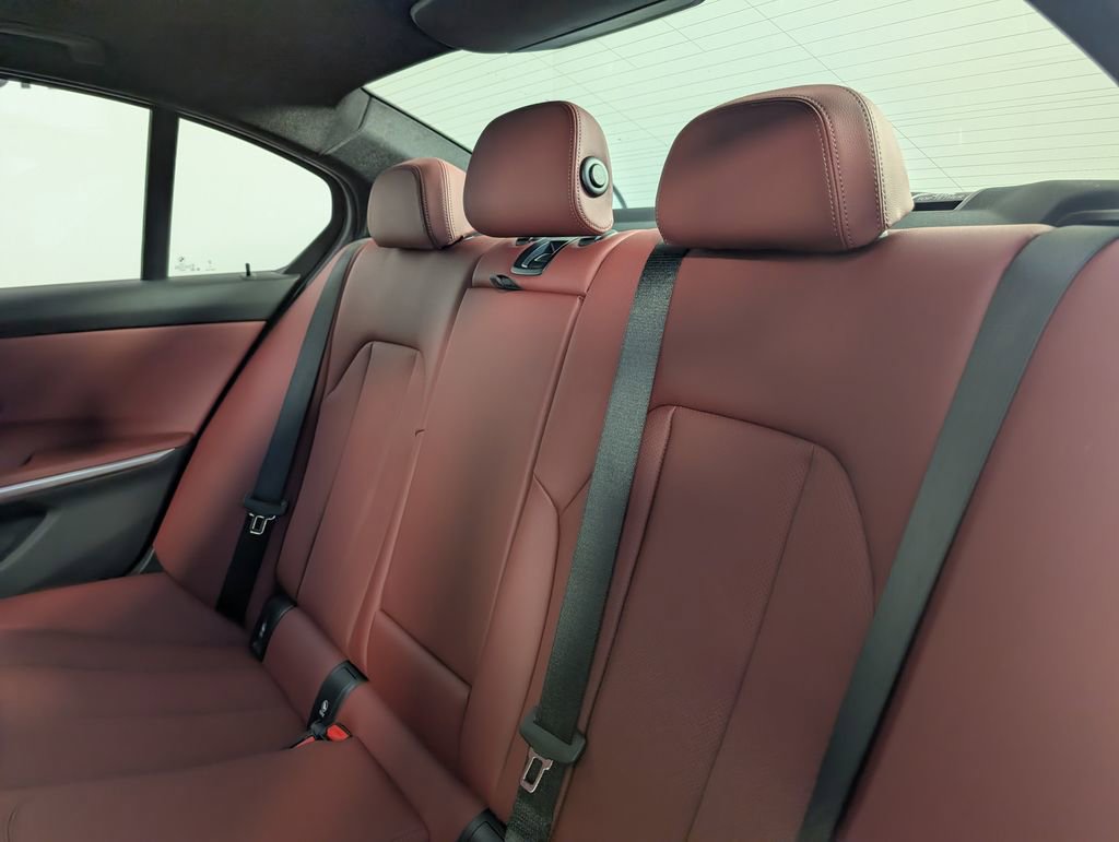 New 2026 BMW 330i xDrive 330i xDrive w/ M Sport Package image 15