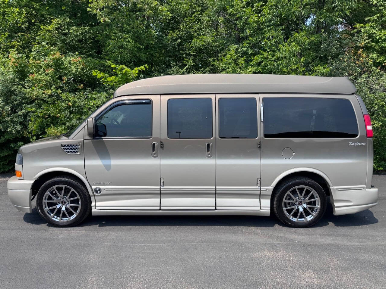 Used 2014 GMC Savana 1500 RWD image 5