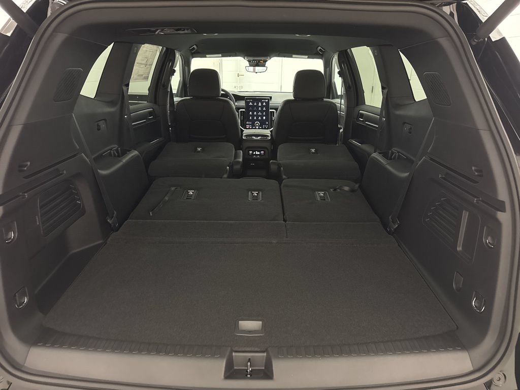 New 2026 GMC Acadia Elevation w/ Black Edition AWD/4WD image 8