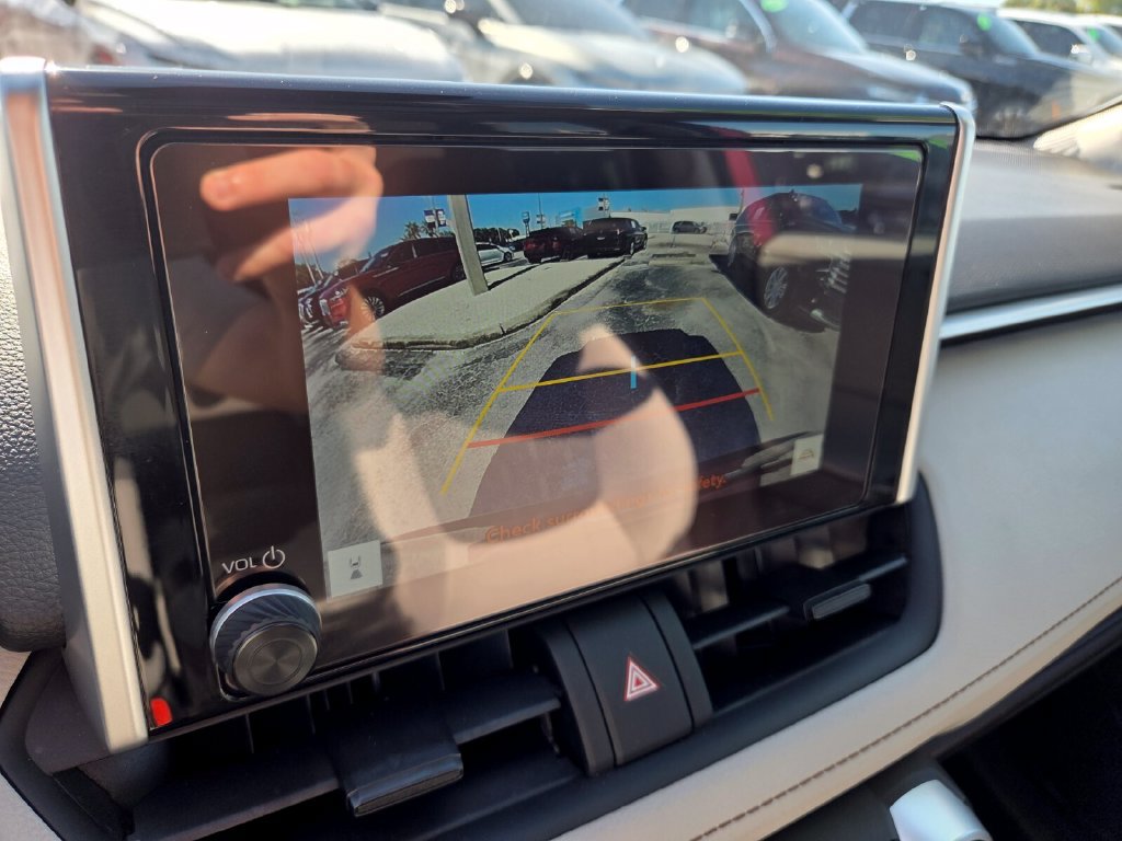 Used 2025 Toyota RAV4 XLE w/ Convenience Package FWD image 34