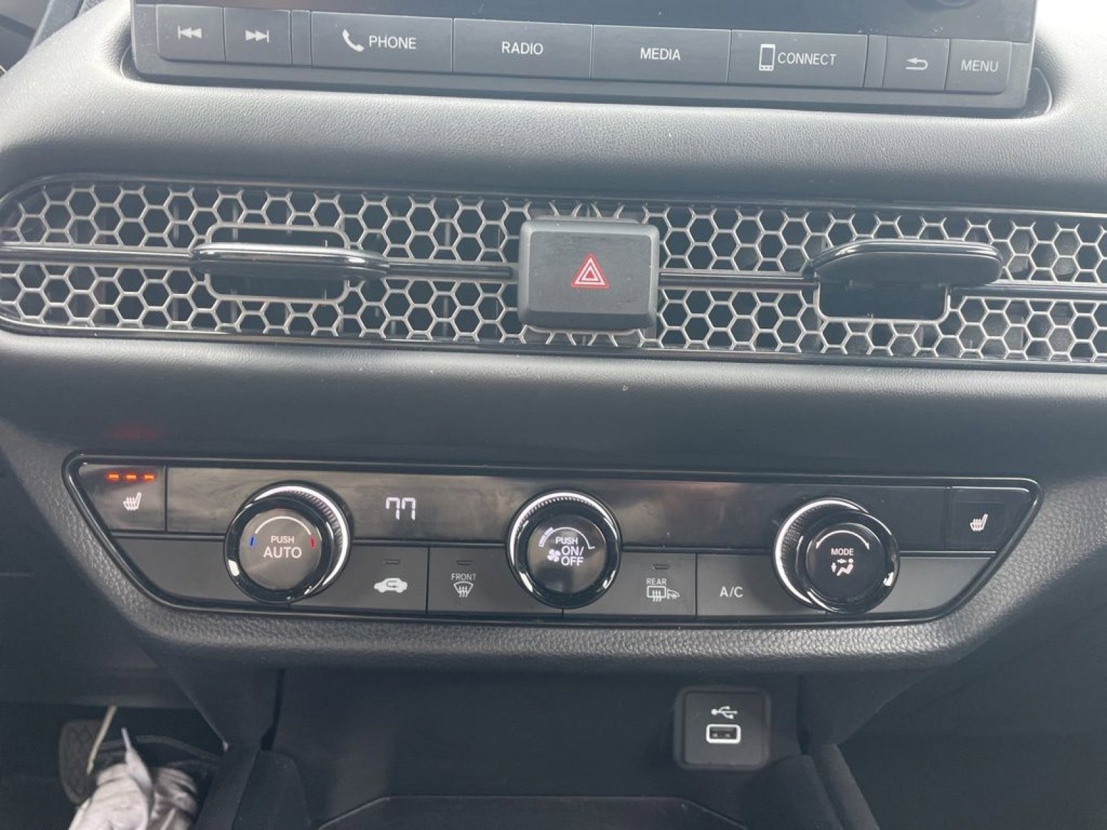 Certified 2024 Honda HR-V Sport image 12