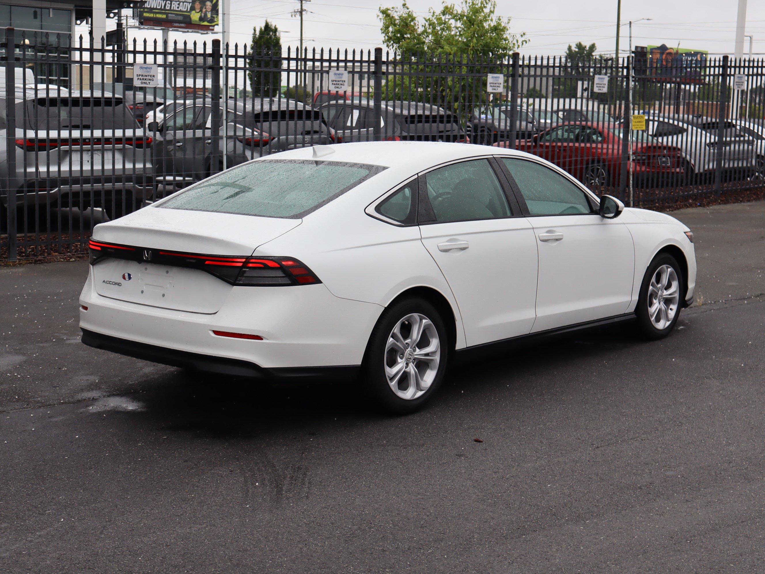 Used 2023 Honda Accord LX image 10