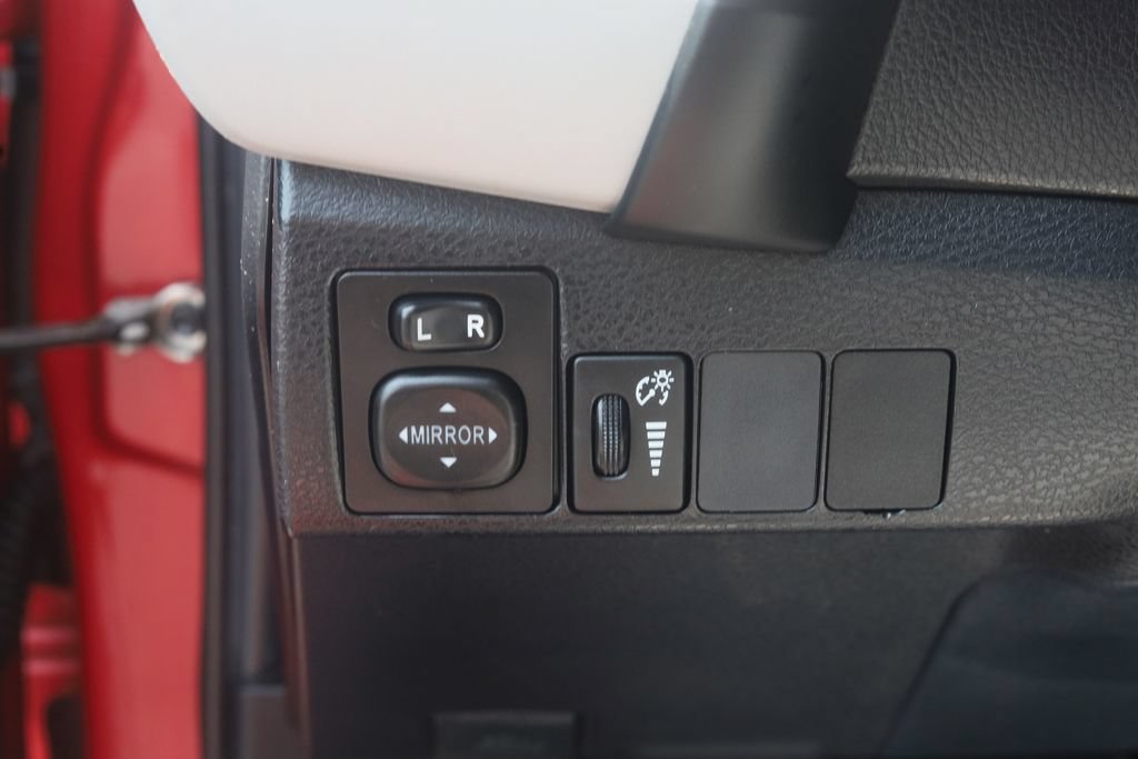 Certified 2019 Toyota Corolla LE FWD image 13