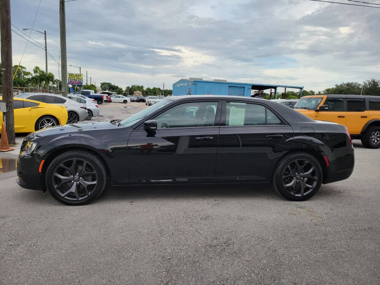 Used 2021 Chrysler 300 S image 4