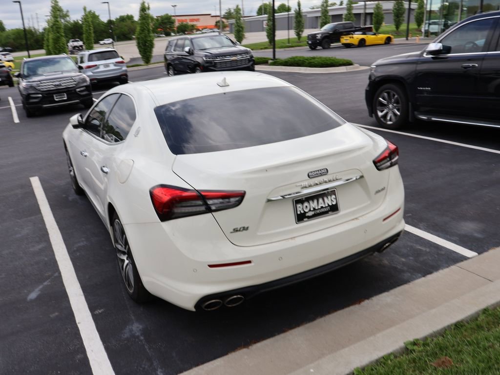 Used 2021 Maserati Ghibli S Q4 AWD/4WD image 14