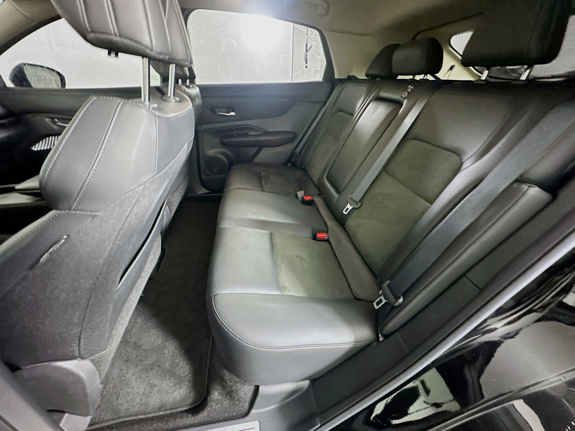 Used 2023 Nissan Ariya AWD image 27
