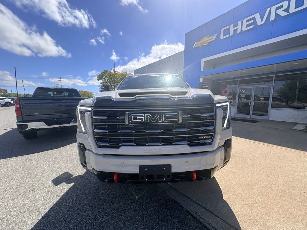 New 2026 GMC Sierra 2500 AT4 w/ LPO, Black Badging Package AWD/4WD image 10