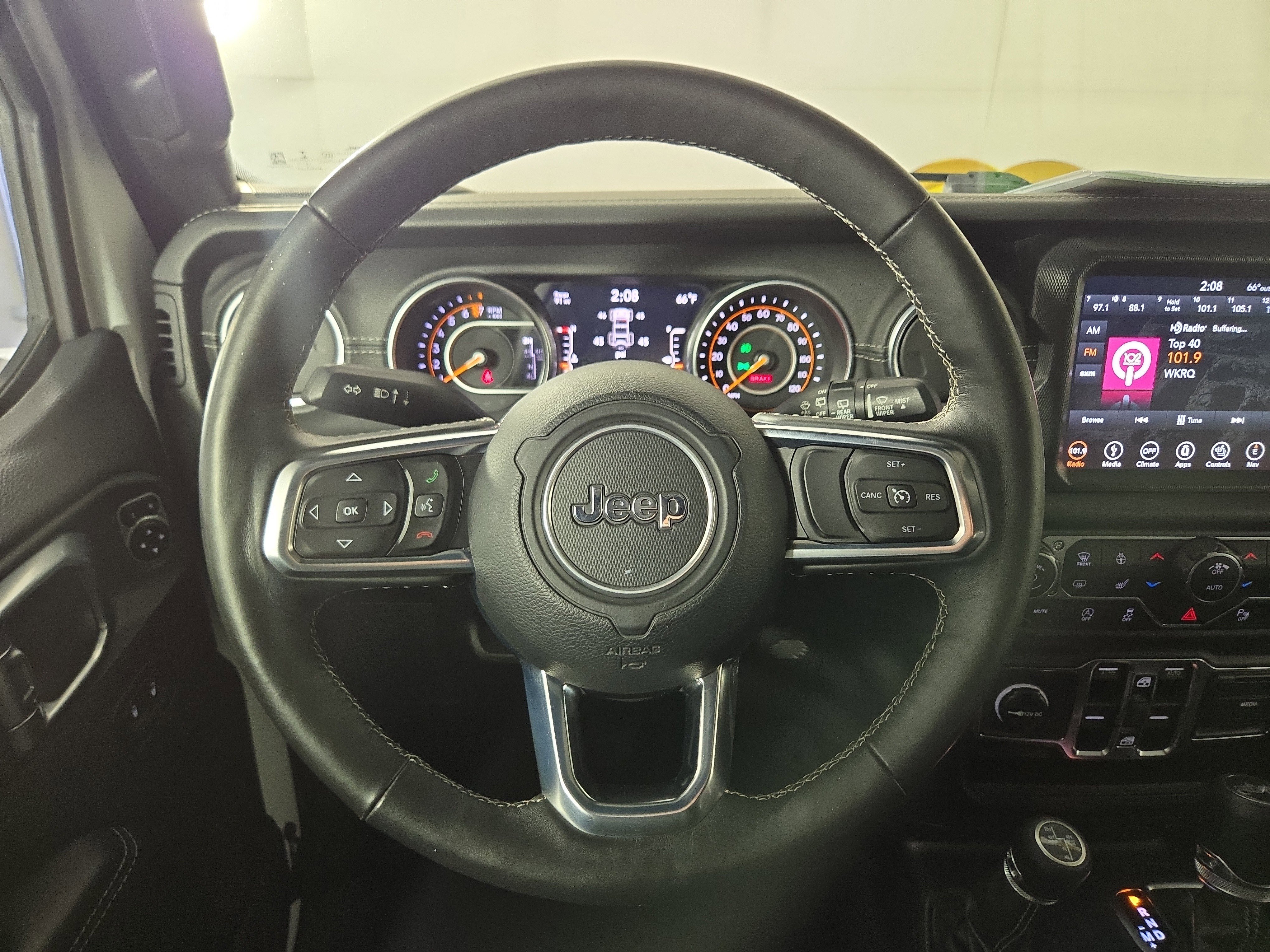 Used 2018 Jeep Wrangler Unlimited Sahara w/ Quick Order Package 24M Moab image 15