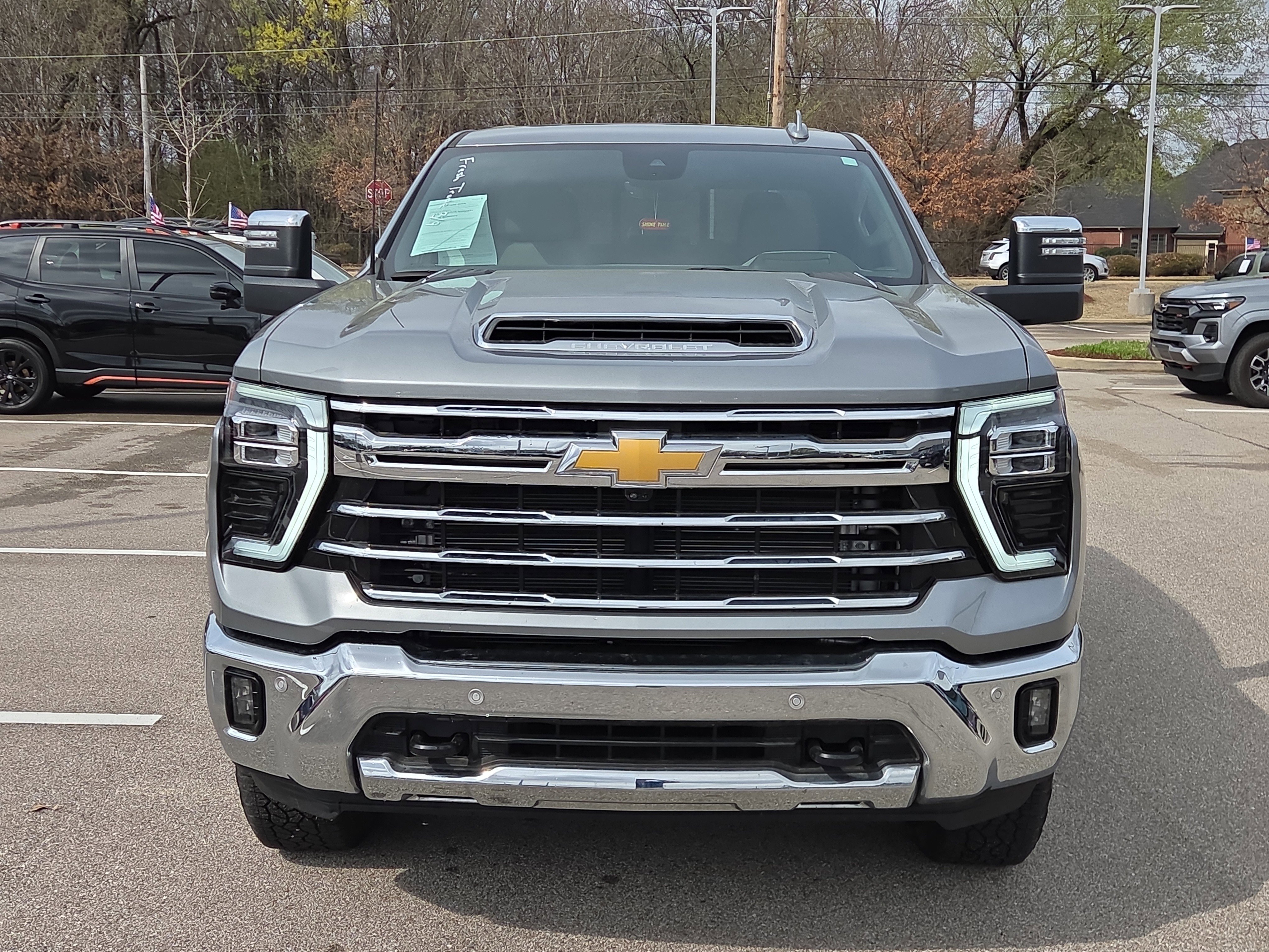 Used 2024 Chevrolet Silverado 2500 LTZ w/ LTZ Plus Package image 8