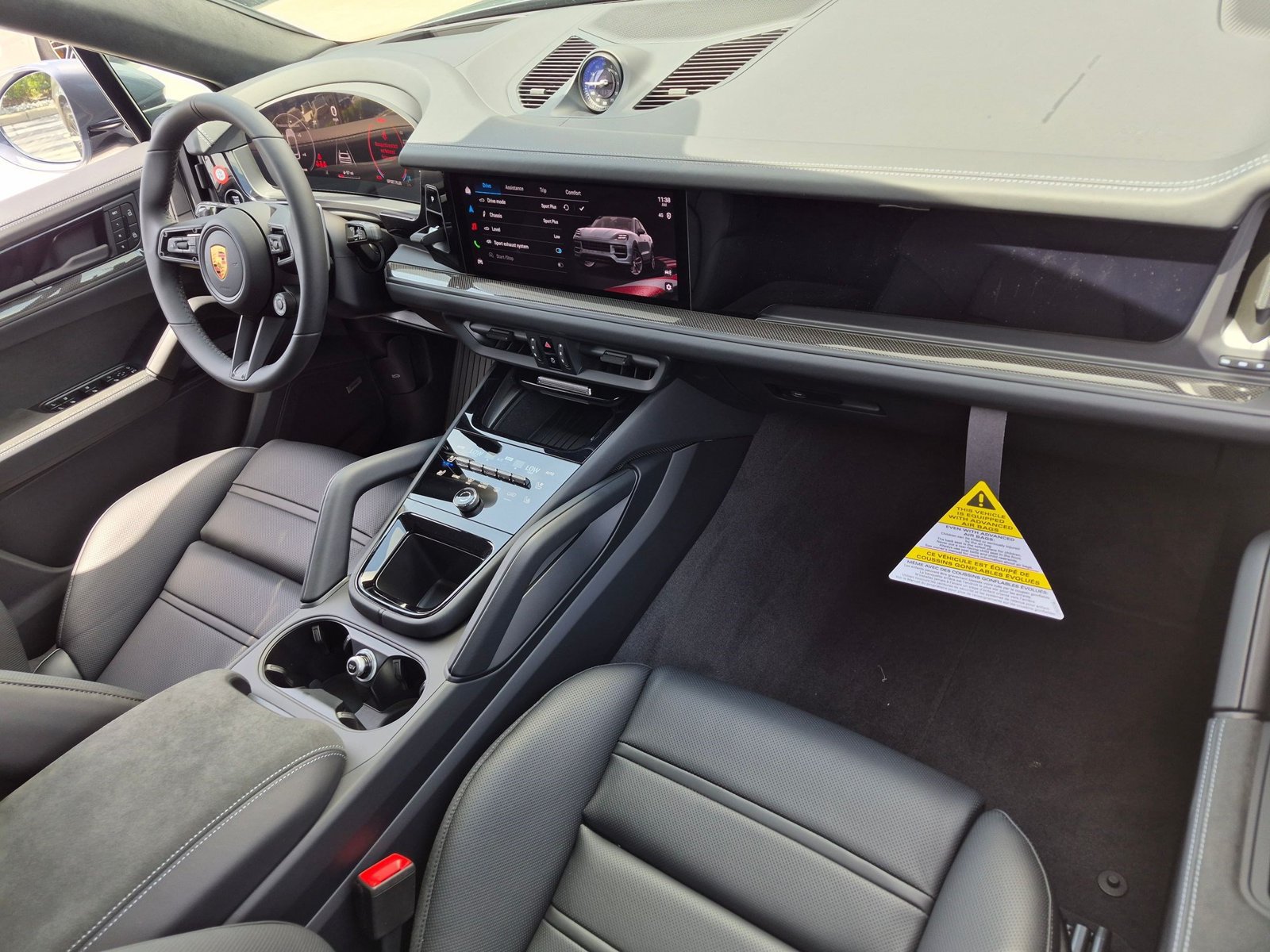 New 2026 Porsche Cayenne GTS AWD/4WD image 26