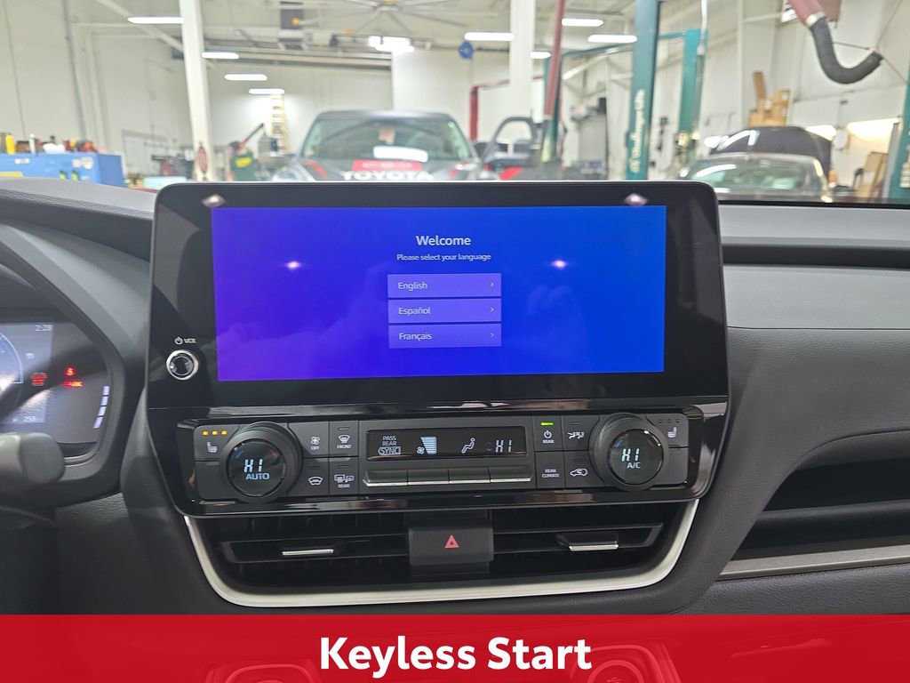 Certified 2024 Toyota Grand Highlander XLE image 27