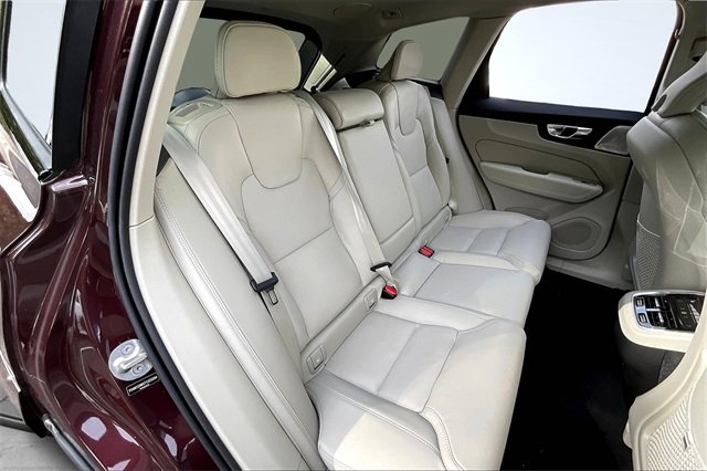 New 2026 Volvo XC60 B5 Ultra w/ Climate Package image 10
