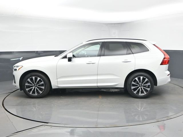 Used 2023 Volvo XC60 B5 Core w/ Climate Package image 5