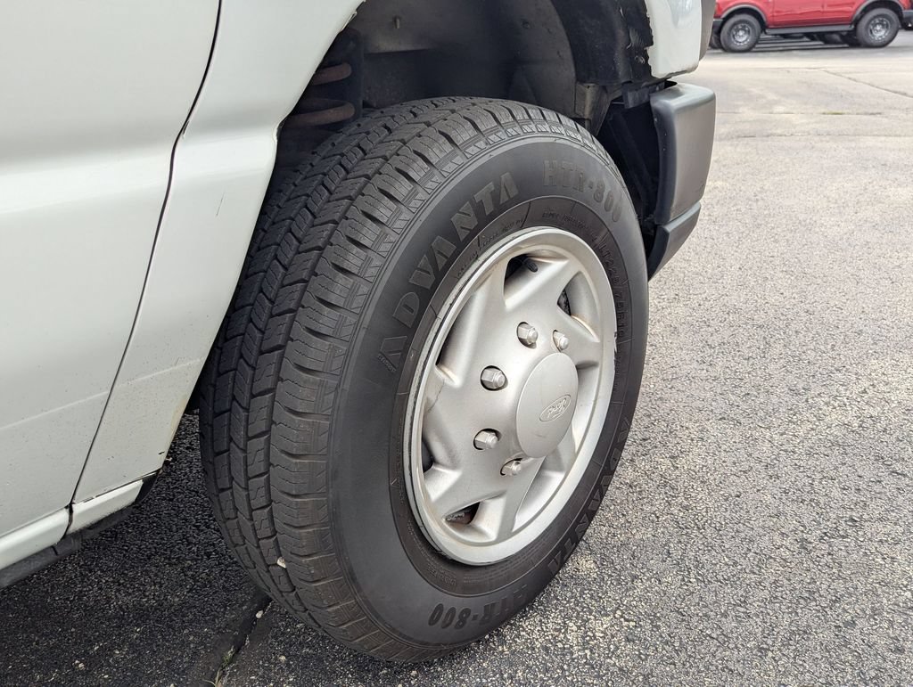Used 2014 Ford E-150 and Econoline 150 w/ Power Group RWD image 24