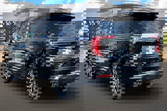 New 2026 GMC Yukon XL Denali w/ Sun & Power Step Package image 3