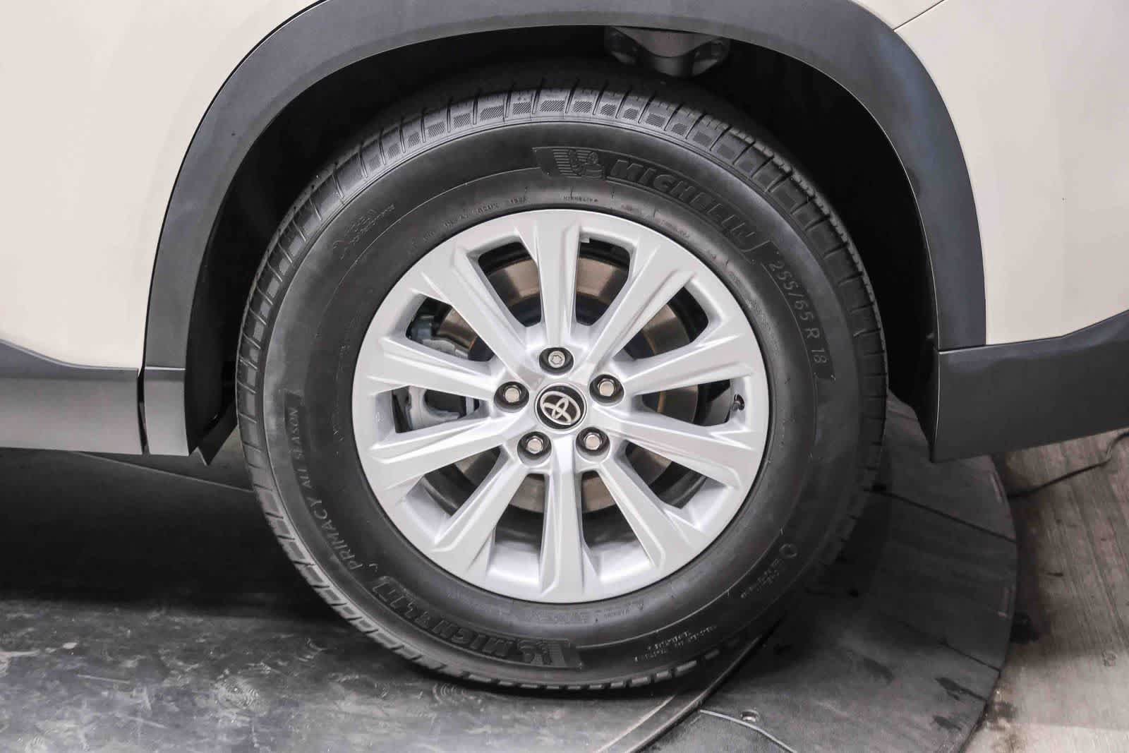 Used 2024 Toyota Grand Highlander FWD image 9