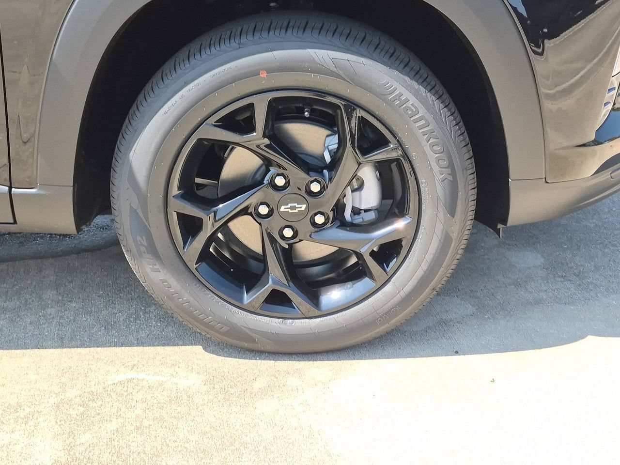 New 2026 Chevrolet Trax LT w/ Driver Confidence Package FWD image 7
