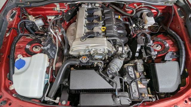 Used 2020 MAZDA MX-5 Miata RF Grand Touring RWD image 28