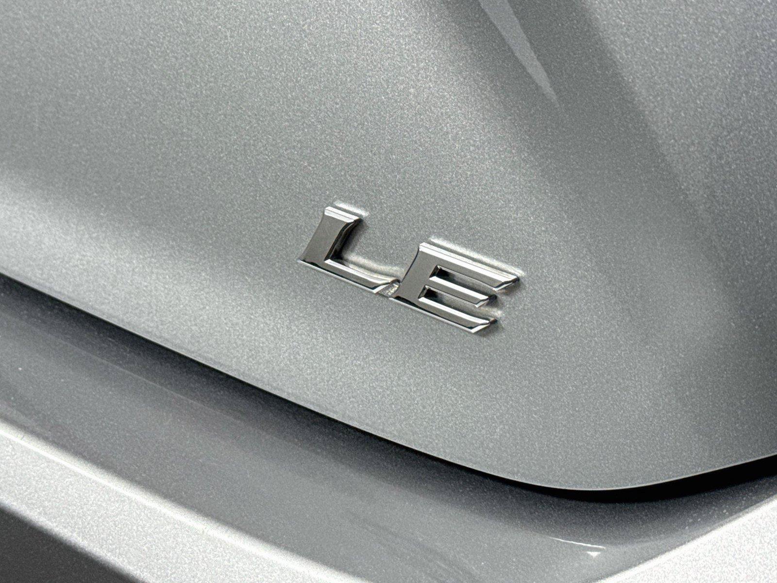 Used 2025 Toyota Camry LE FWD image 14