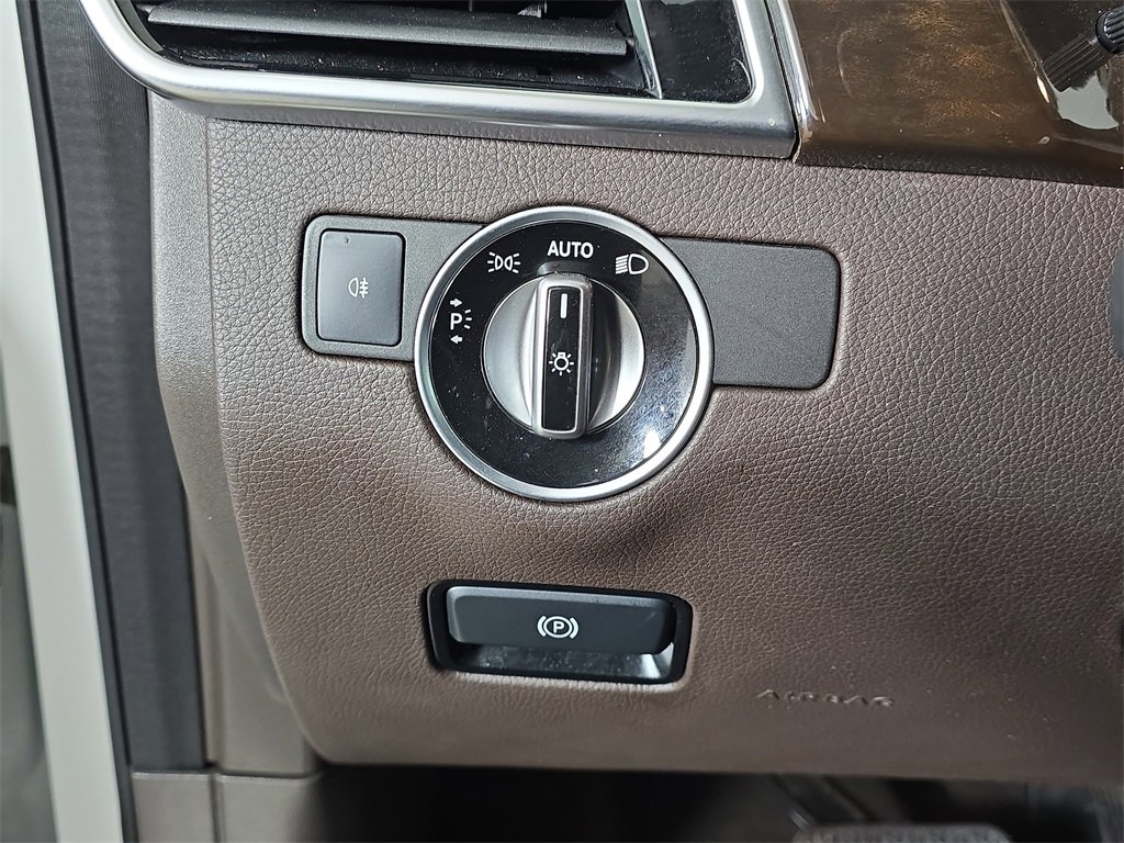 Used 2018 Mercedes-Benz GLE 350 4MATIC image 29