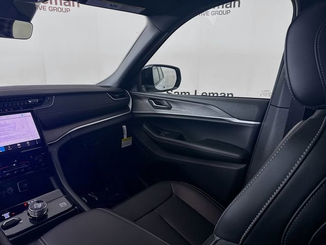 New 2025 Jeep Grand Cherokee Limited image 24