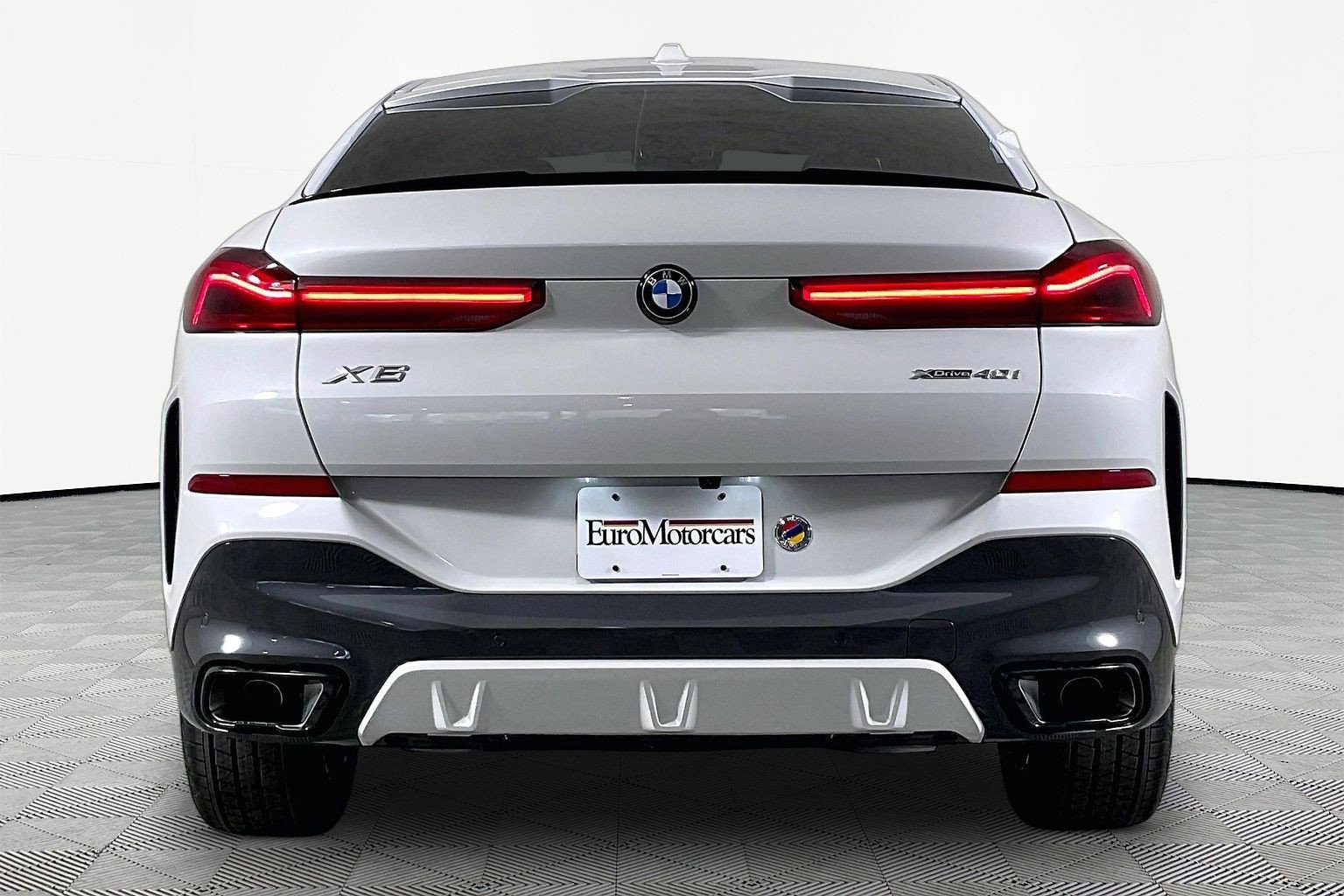 New 2026 BMW X6 xDrive40i image 7
