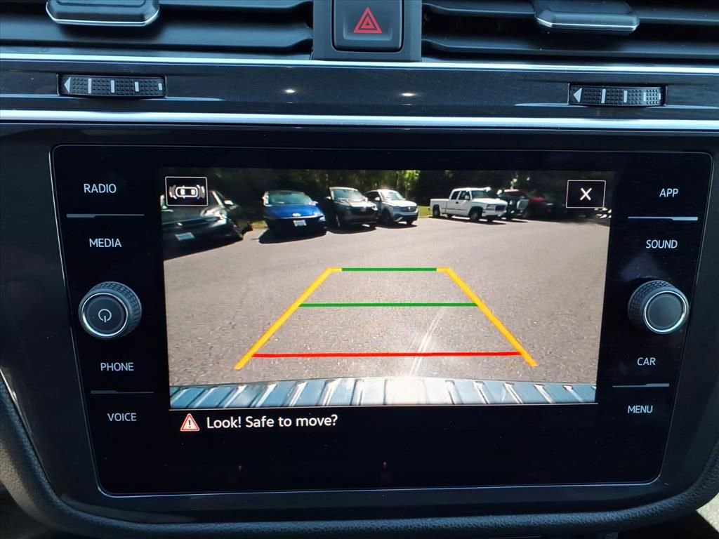 Used 2023 Volkswagen Tiguan SE R-Line FWD image 27