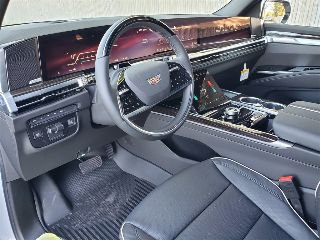 New 2026 Cadillac Escalade Luxury w/ LPO, Floor Liner Package image 12